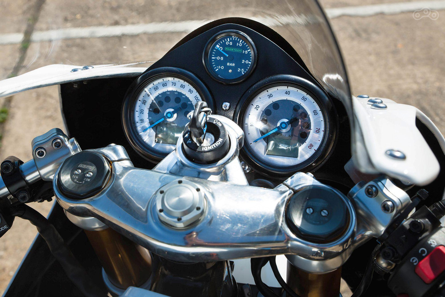 Турбированные мотоциклы Triumph Thruxton R