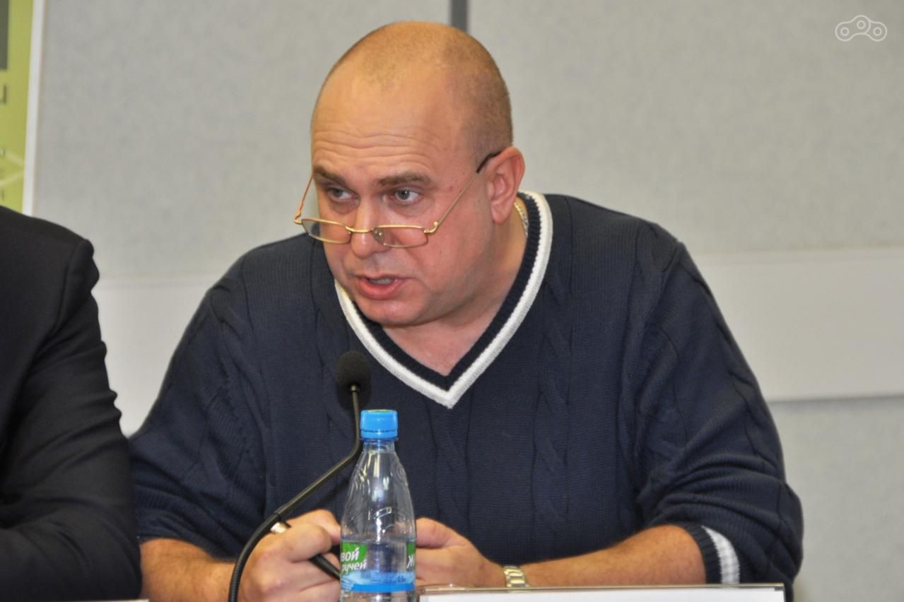 Дмитрий Попов