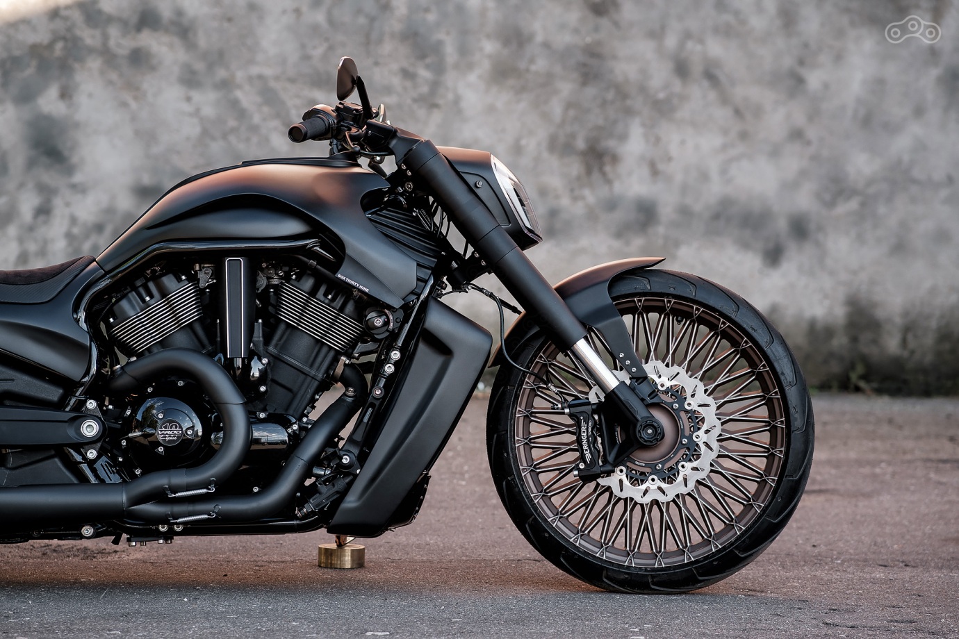 Custom на базе Harley-Davidson V-Rod от Box39