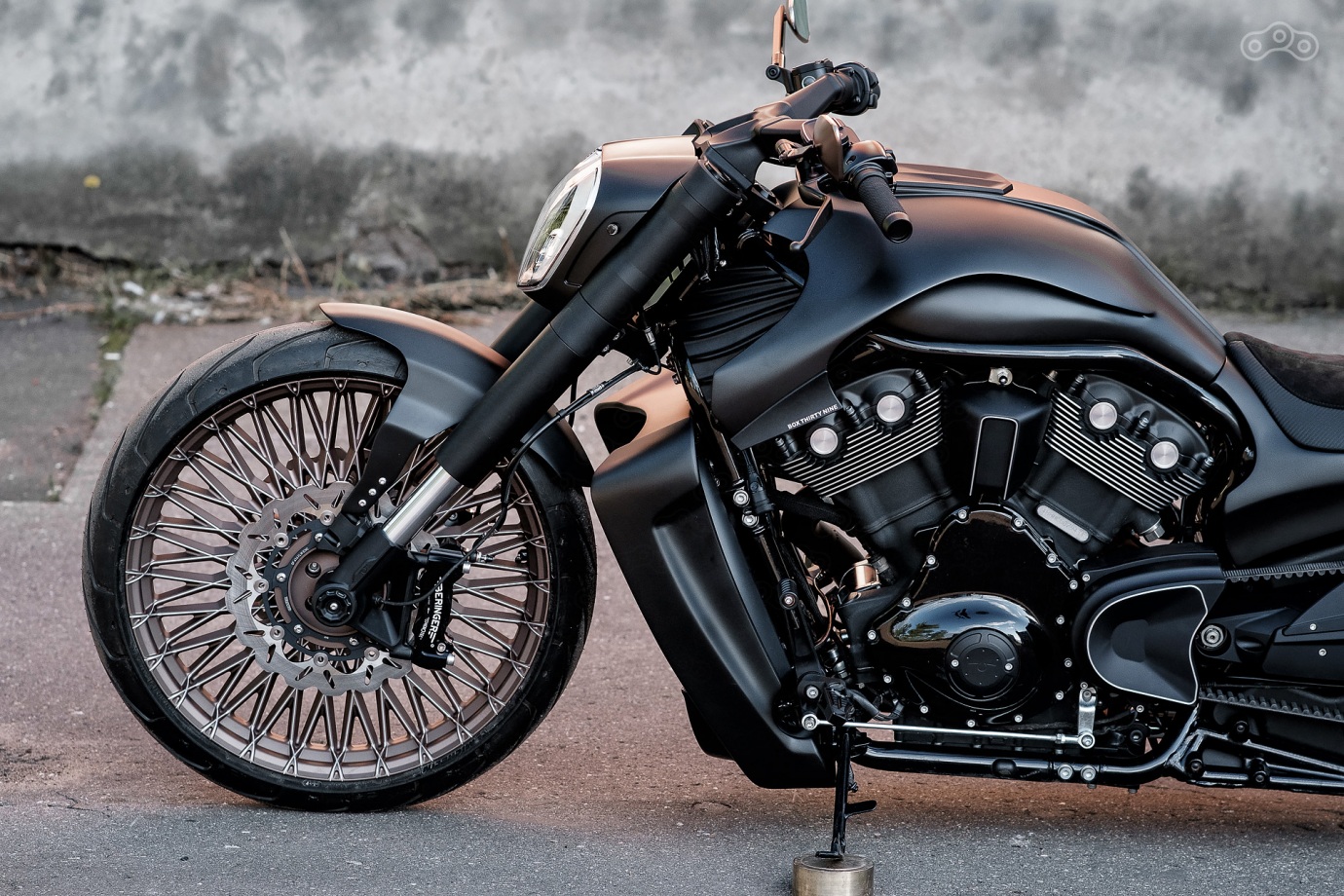 Custom на базе Harley-Davidson V-Rod от Box39