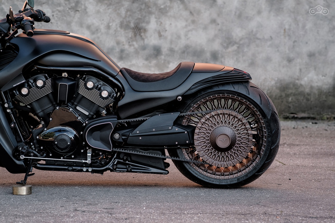 Custom на базе Harley-Davidson V-Rod от Box39