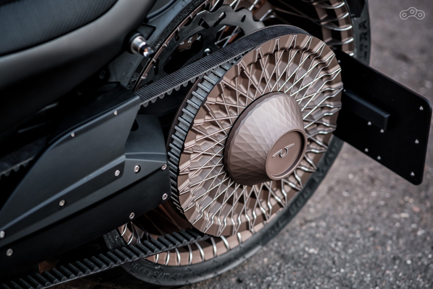 Custom на базе Harley-Davidson V-Rod от Box39