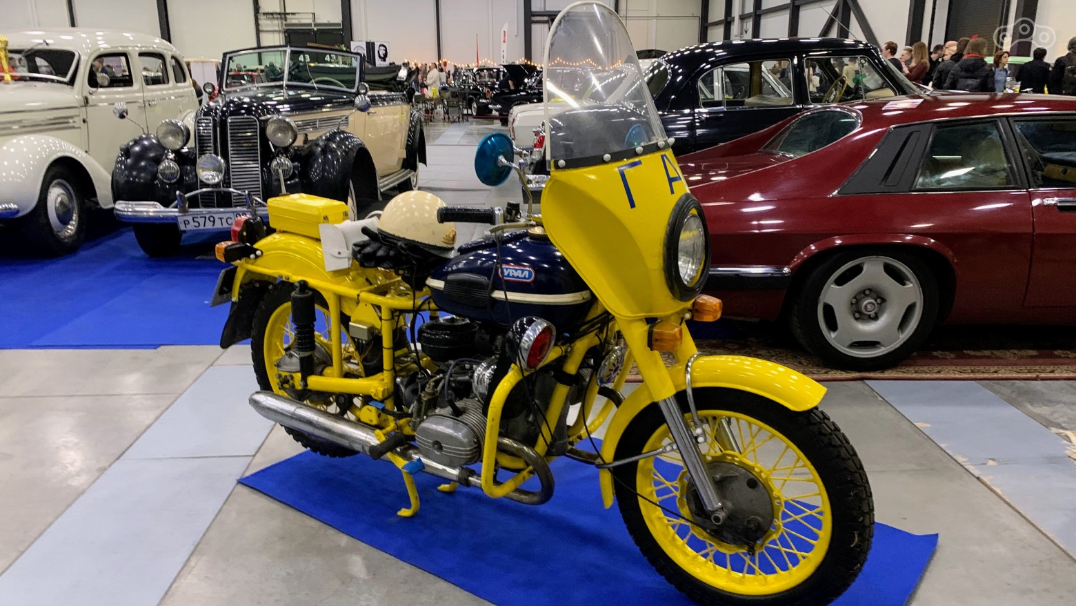 38. Версия из "Берегись автомобиля"