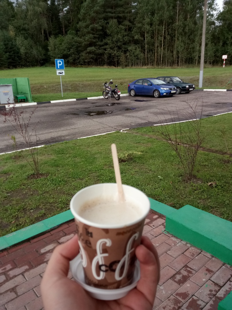 Кофе на заправке после того как вымок в +8 под дождём - самый вкусный