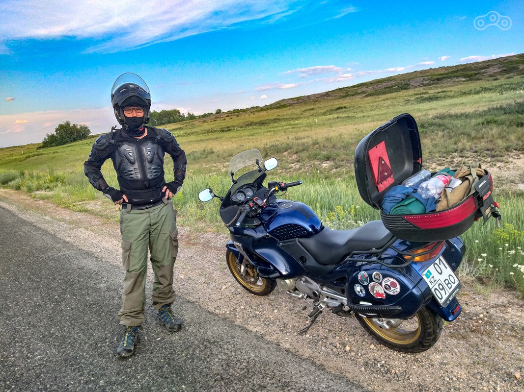 Где-то между станцией Жарык и посёлком Аксу-Аюлы