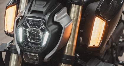 QJMOTOR SRK 900. Мягкая сила