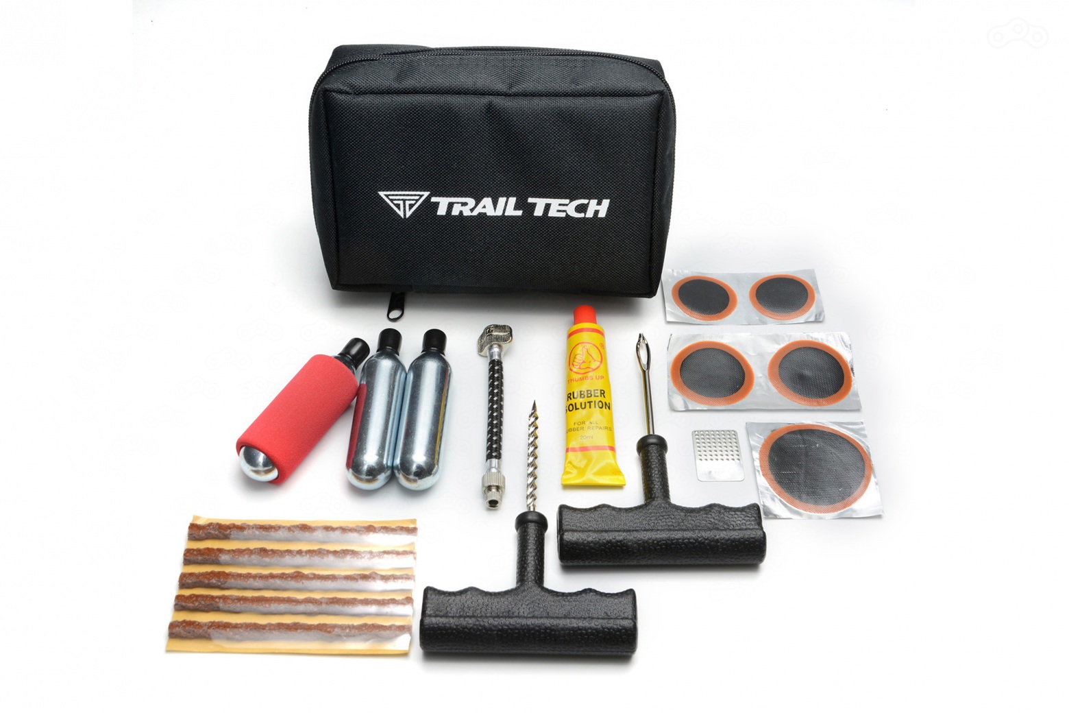 Найти более-менее приличный набор для ремонта шин — не проблема: от самых простых до максимальных. Выберите тот, который подходит конкретно вам, и научитесь им пользоваться.