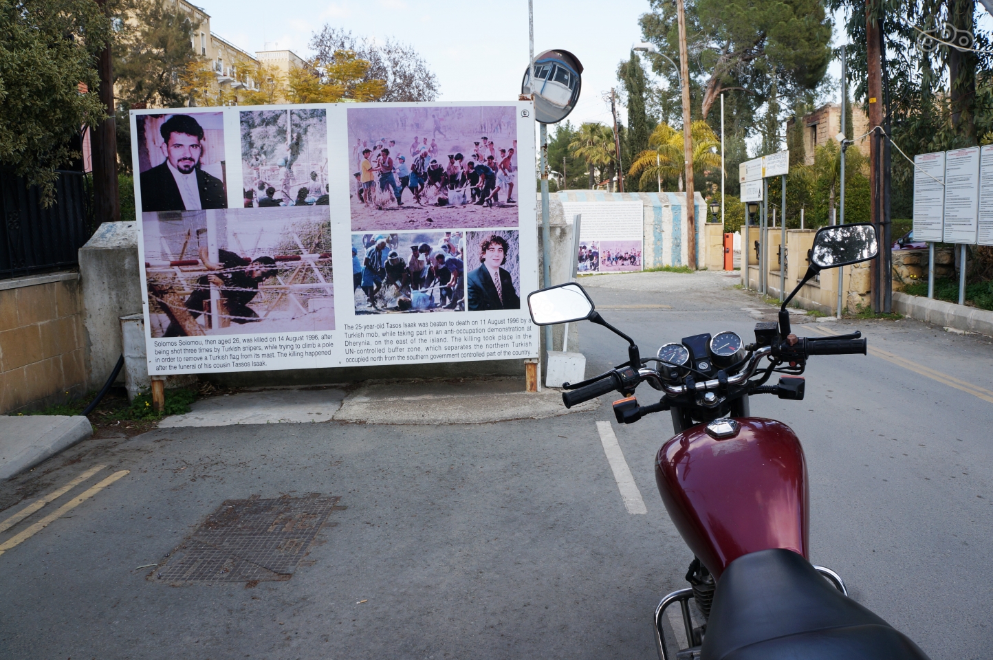 Погранпереход на турецкую часть острова...