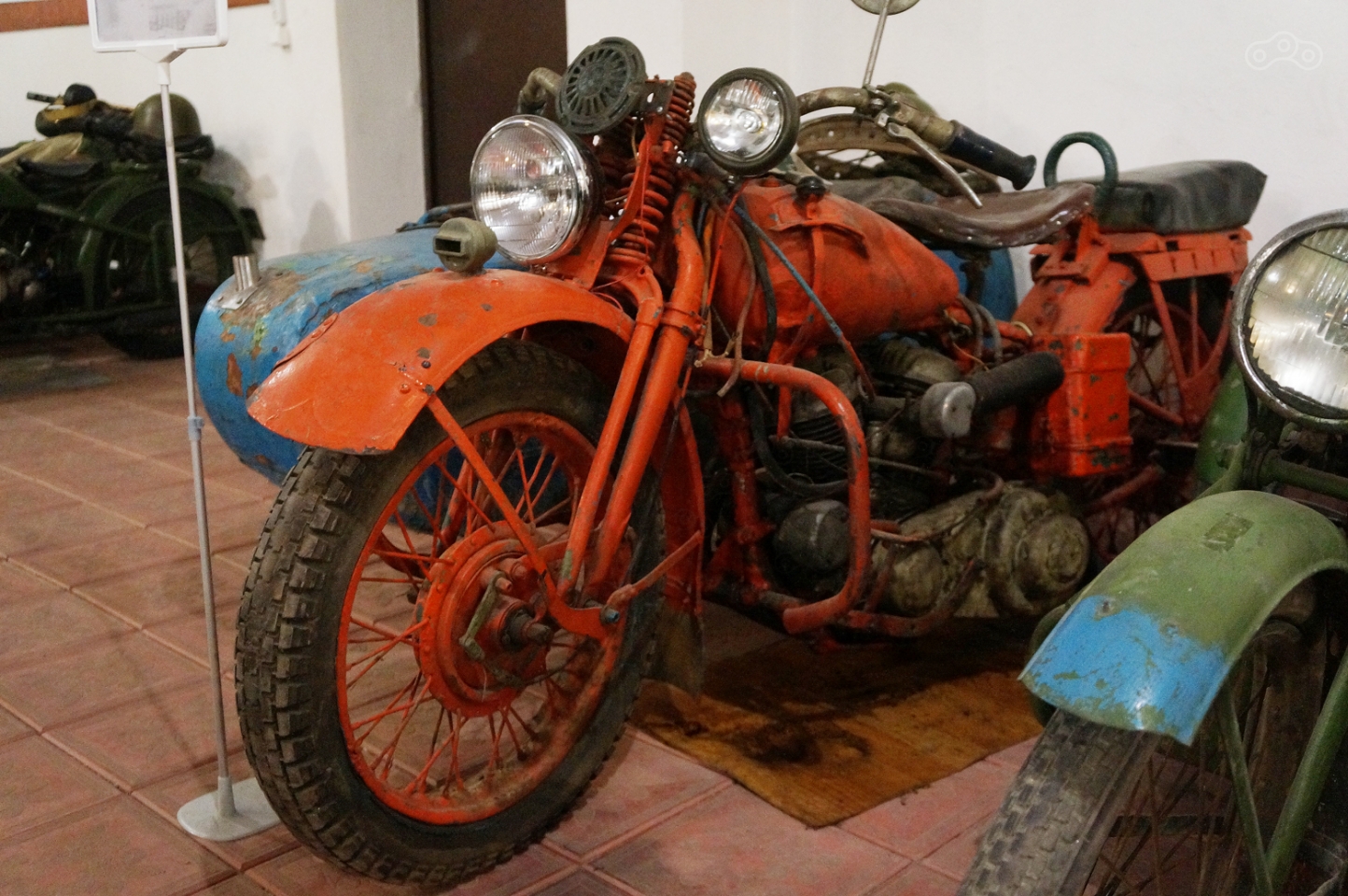 Во времена СССР большинство Harley-Davidson VLA выглядели именно так.