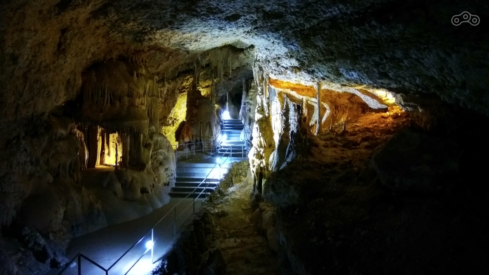 Мраморная пещера. Крым