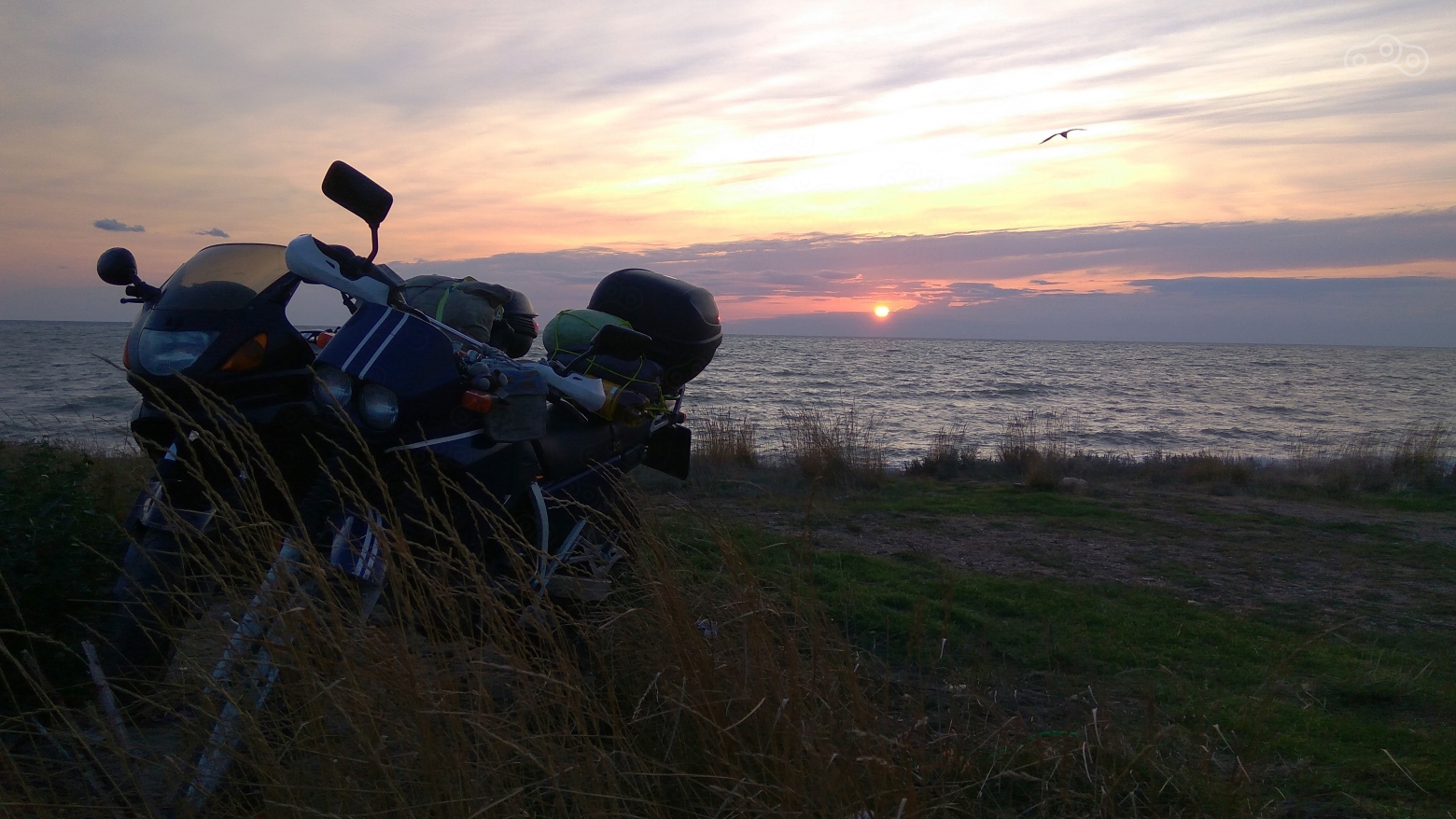 Закат над морем. Фрунзе, Крым