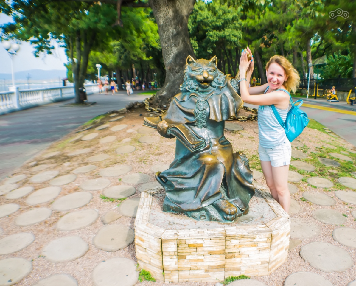 Учёный кот со мной)