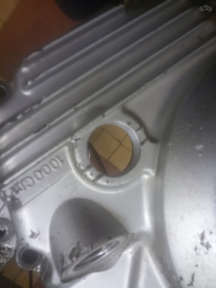 А вот и отверстие с резьбой