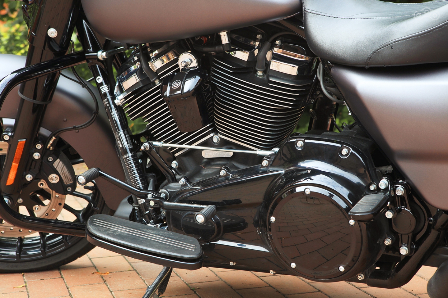 Мощности и тяги нового мотора хватает, чтобы забыть о необходимости переключения передач