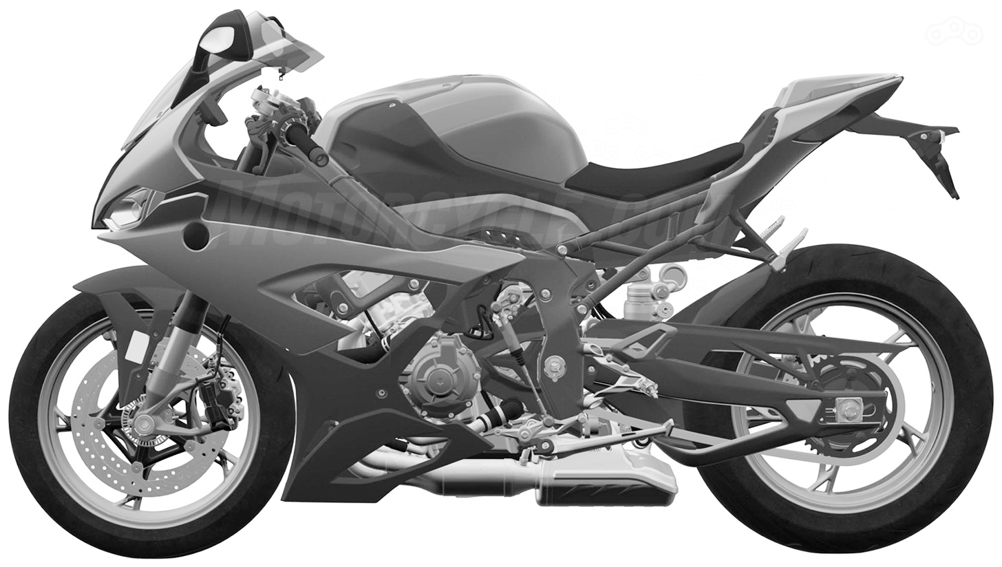 Двигатель мотоцикла выглядит более компактным по сравнению с прежней версией