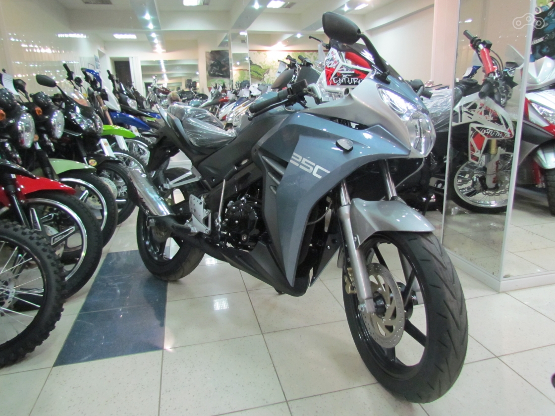 Самый продаваемый в России мотоцикл – Racer RC 250. Фото с сайта motovelo32.ru