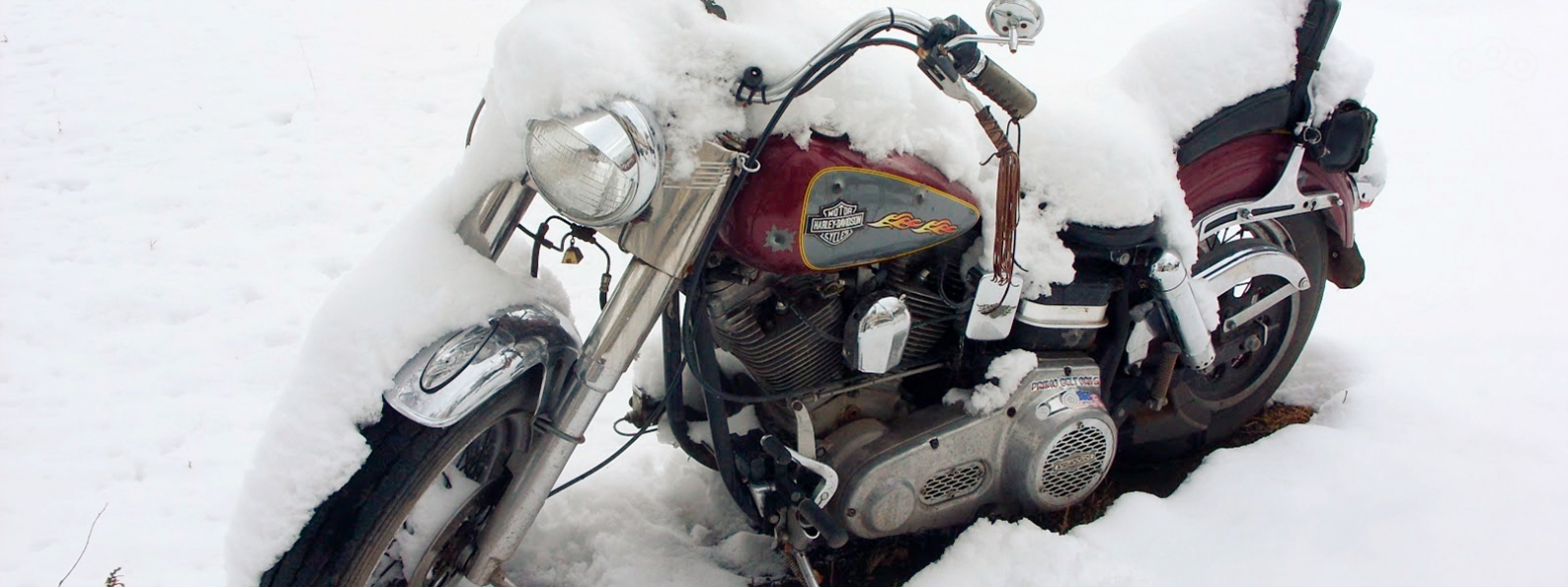 Место хранения мотоцикла – важный момент при осмотре подержанного мото при покупке. Мотожурнал Омоймот