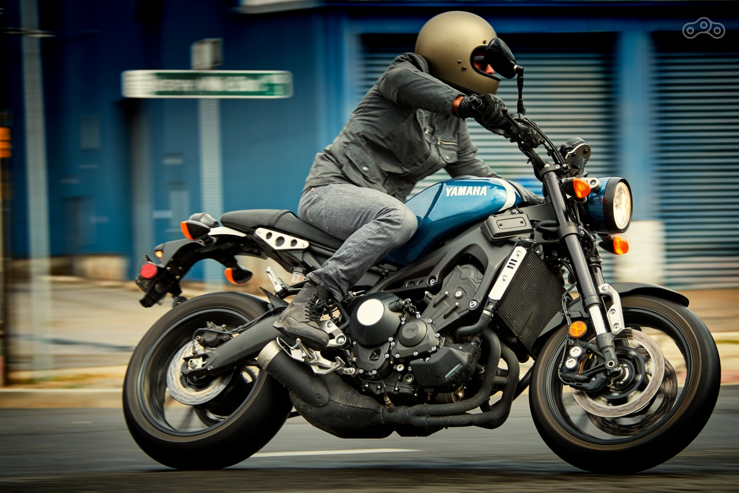 Для XSR предлагается огромное количество аксессуаров и тюнига