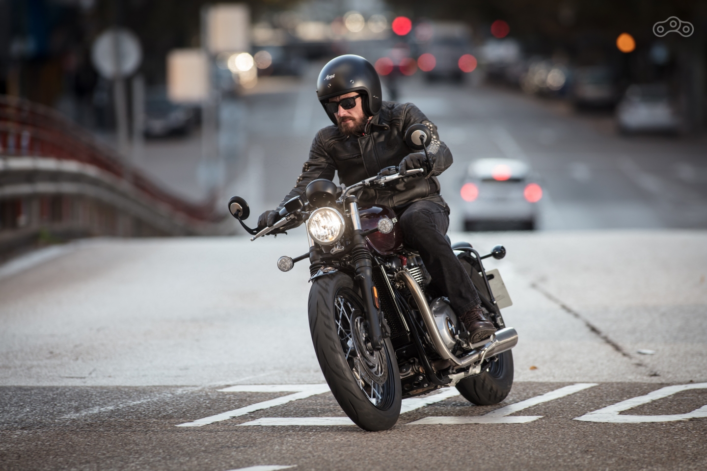 Сердце мотоцикла – 1200-кубовый рядный инжекторный двигатель, выдающий 77 л.с.