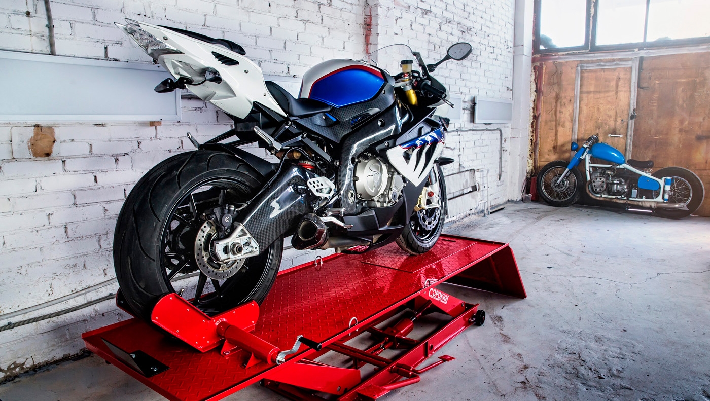 Мотосервис Bobber Garage в Москве. Фото Павел Короткий