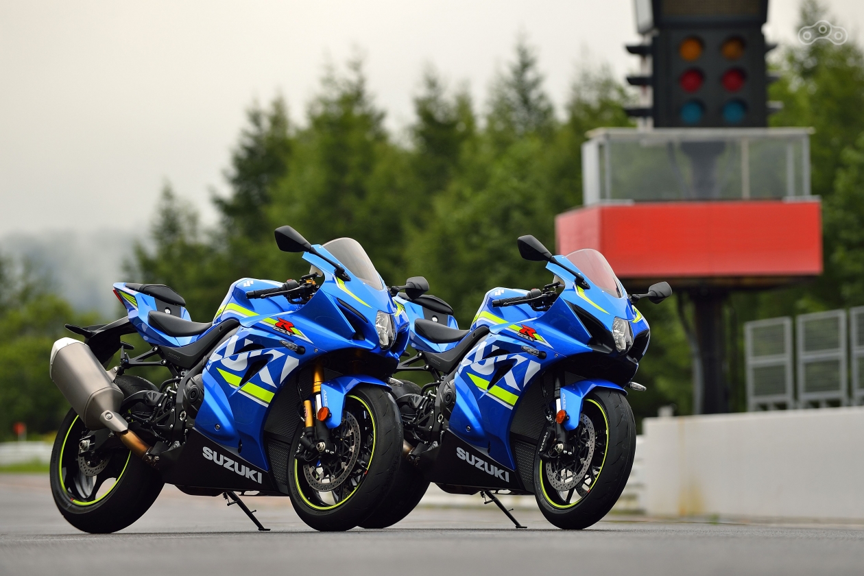 Полностью новый мотоцикл Suzuki GSX-R1000R, представленный на выставке Intermot