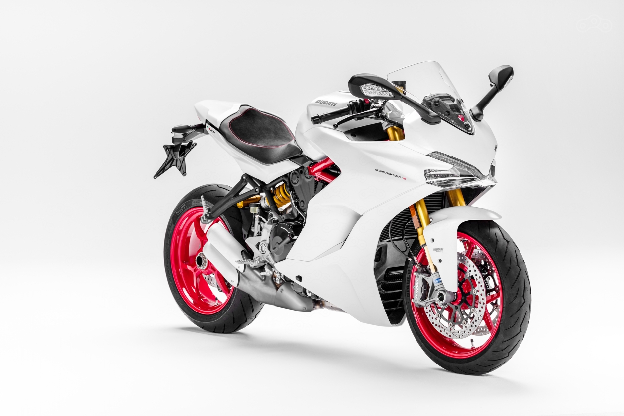 Новый Ducati SuperSport позиционируется как спортивно-туристический мотоцикл