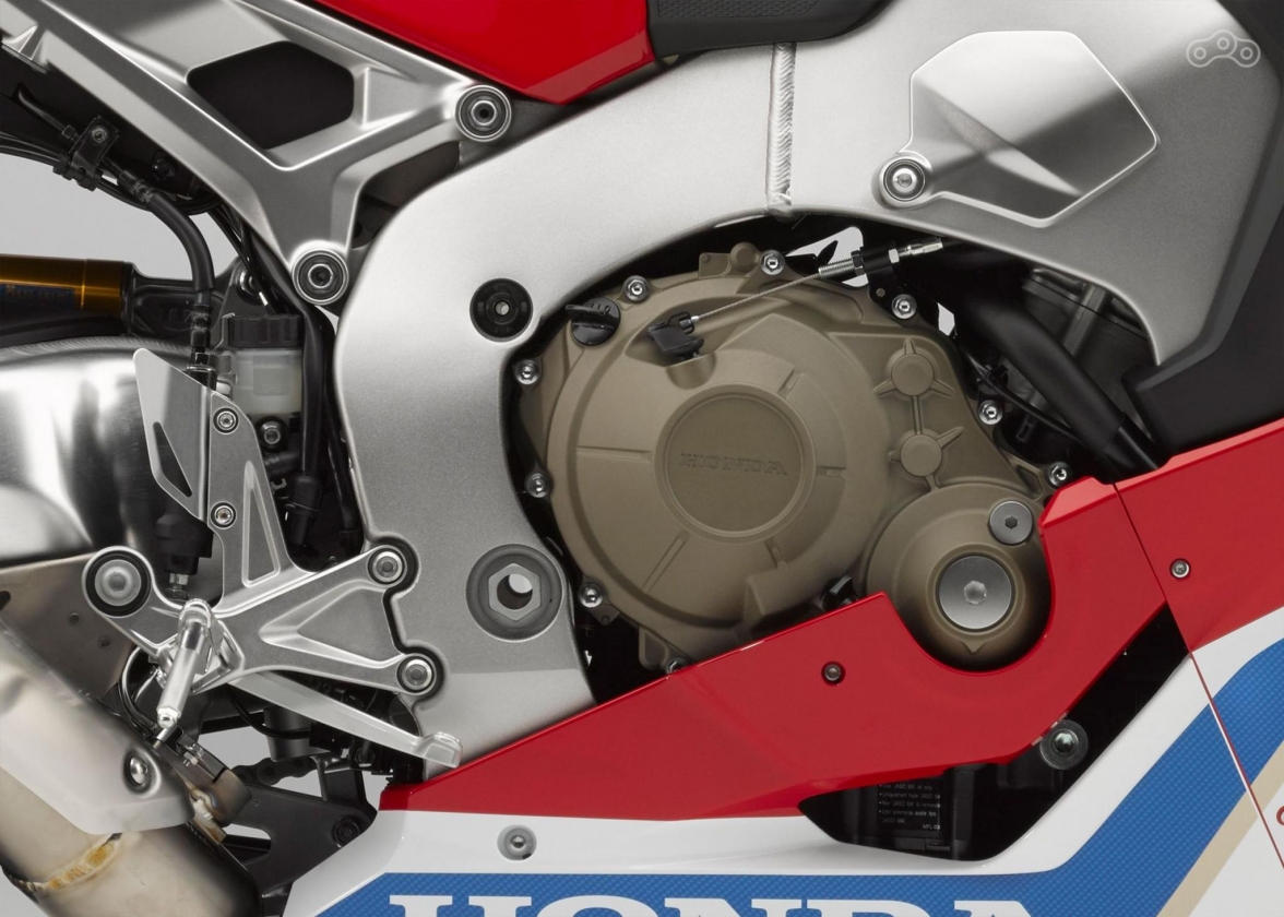 Двигатель «похудел» на 2 килограмма по сравнению с прошлогодней моделью