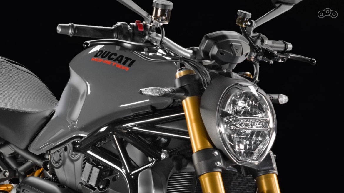 Для версии S предлагается эксклюзивная окраска Liquid Concrete Grey