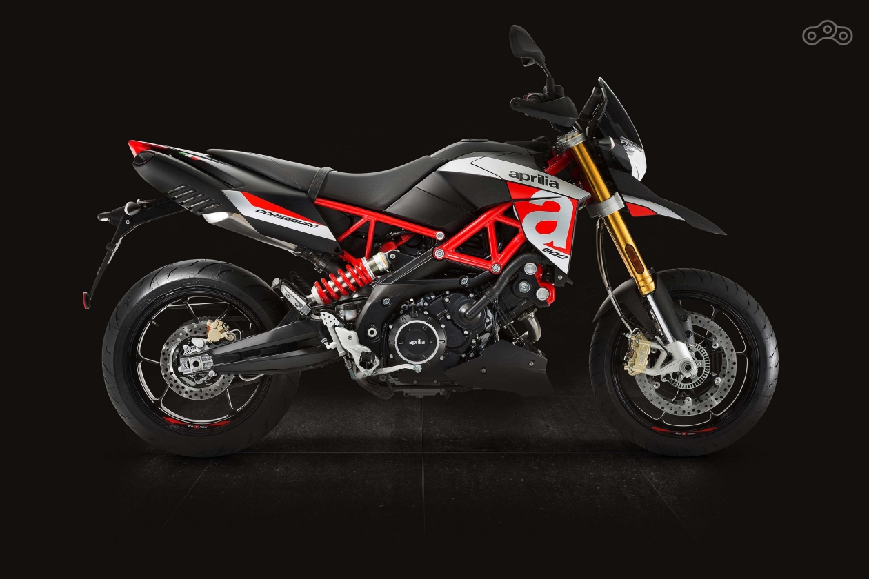 Aprilia Dorsoduro 900 2017 года
