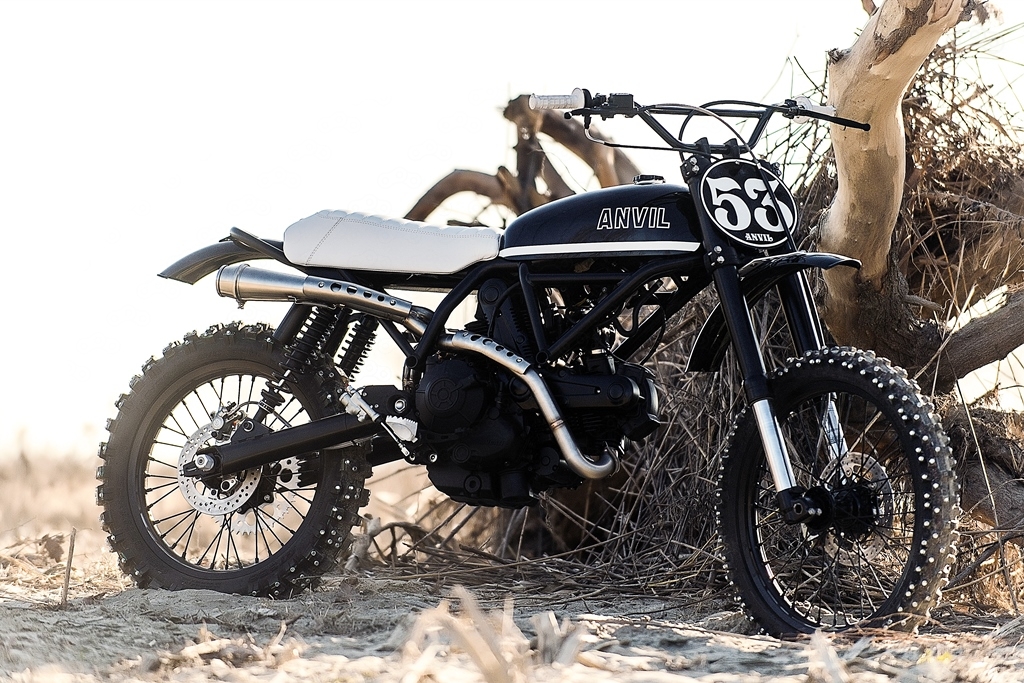 Ducati Scrambler R/T, построенный на базе Scrambler Sixty2