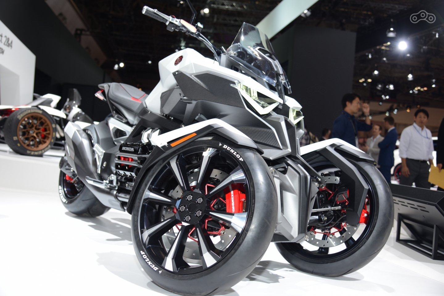 Прототип Honda Neowing, представленный на Токийском моторшоу