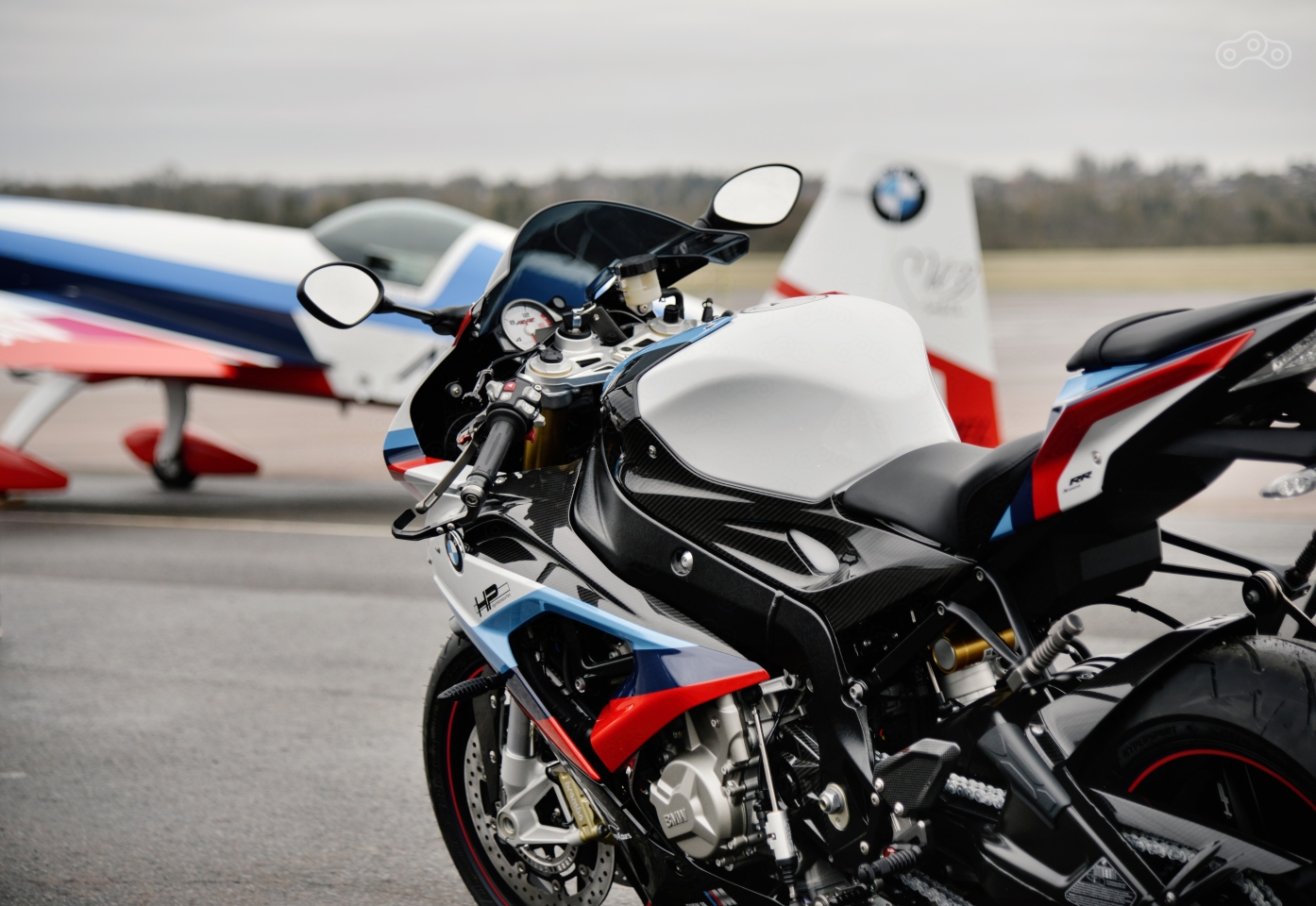 Самолет в комплект не входит, а жаль...