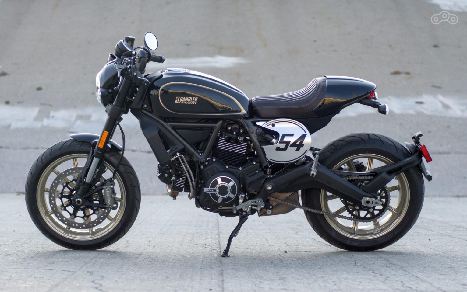 Ducati Cafe Racer - ещё одна модификация хита продаж Scrambler