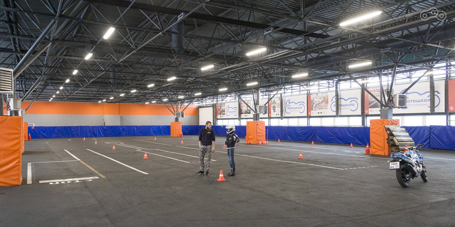 В распоряжении учеников крытый мотодром