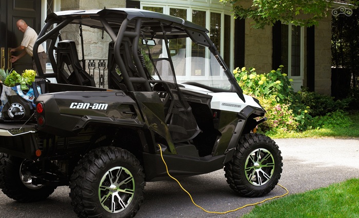 Can-Am Commander Electric - одна из первых полностью электрических машин BRP, представленных несколько лет назад