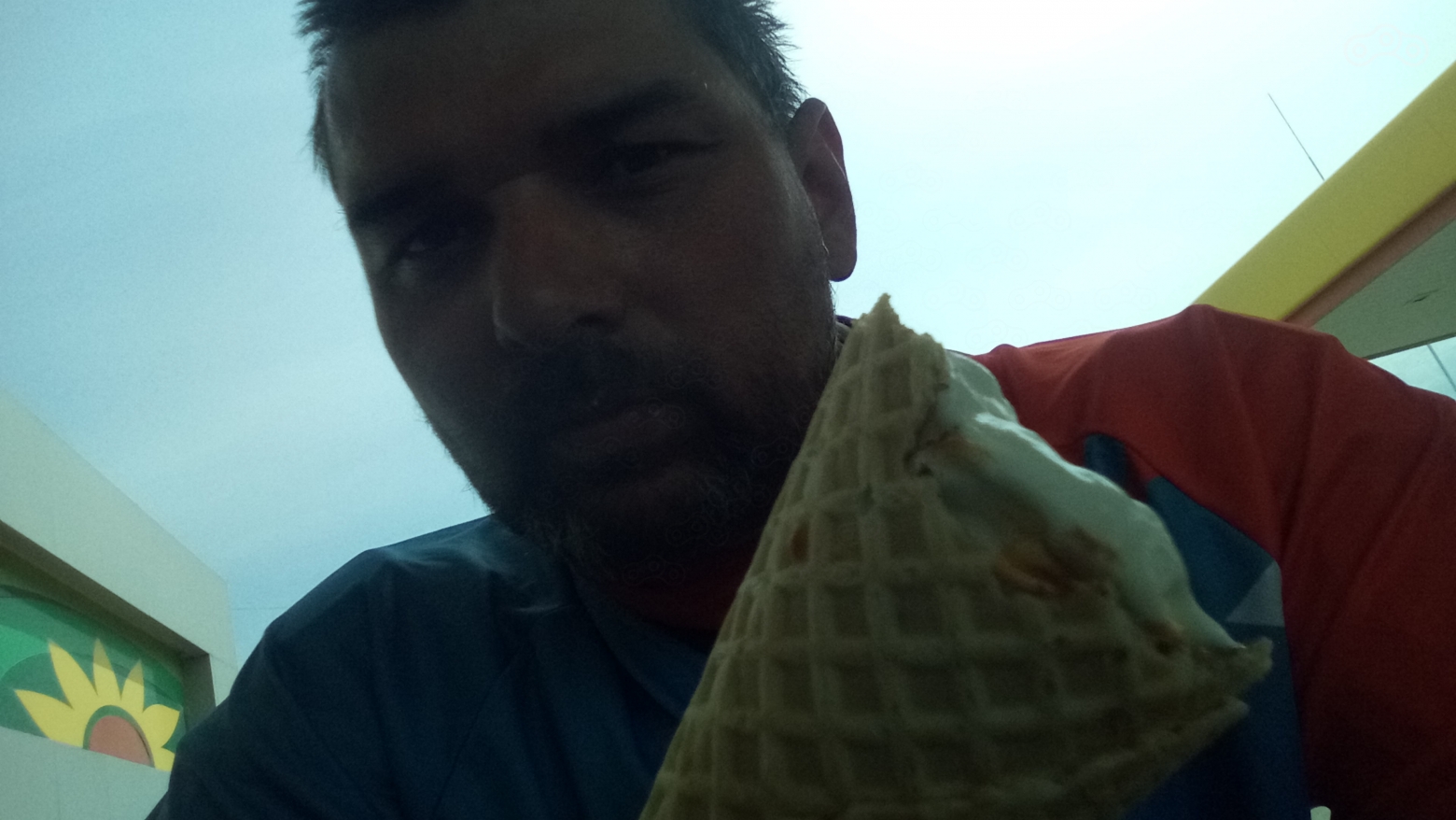 Мороженка очень кстати. В краснодаре +35 !