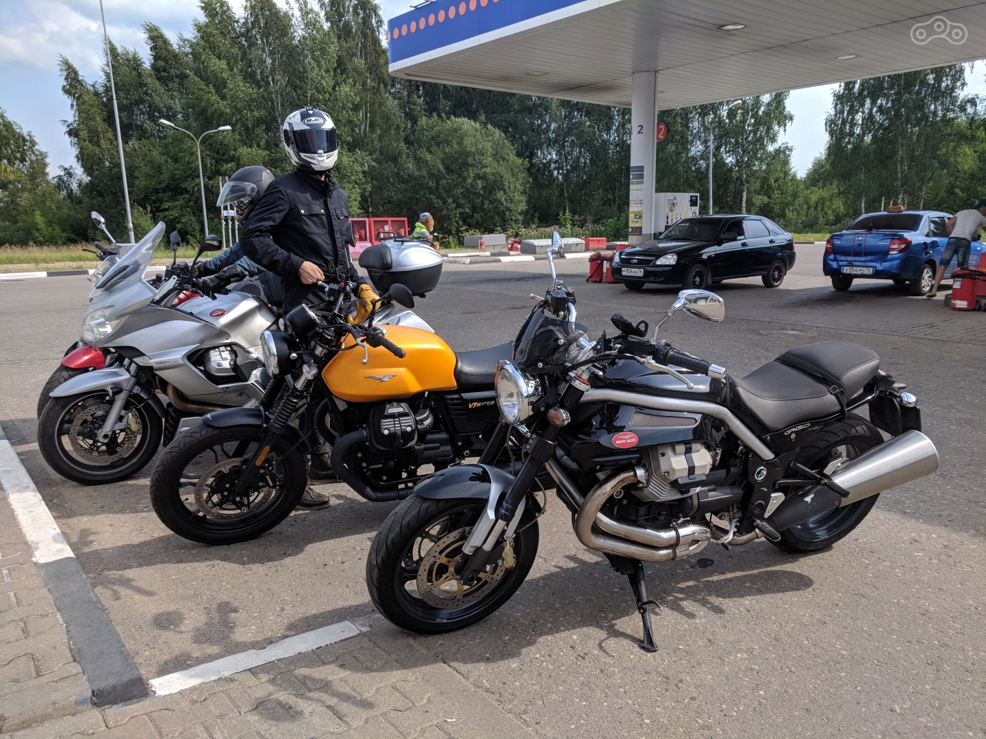 Заправка и снова в дорогу