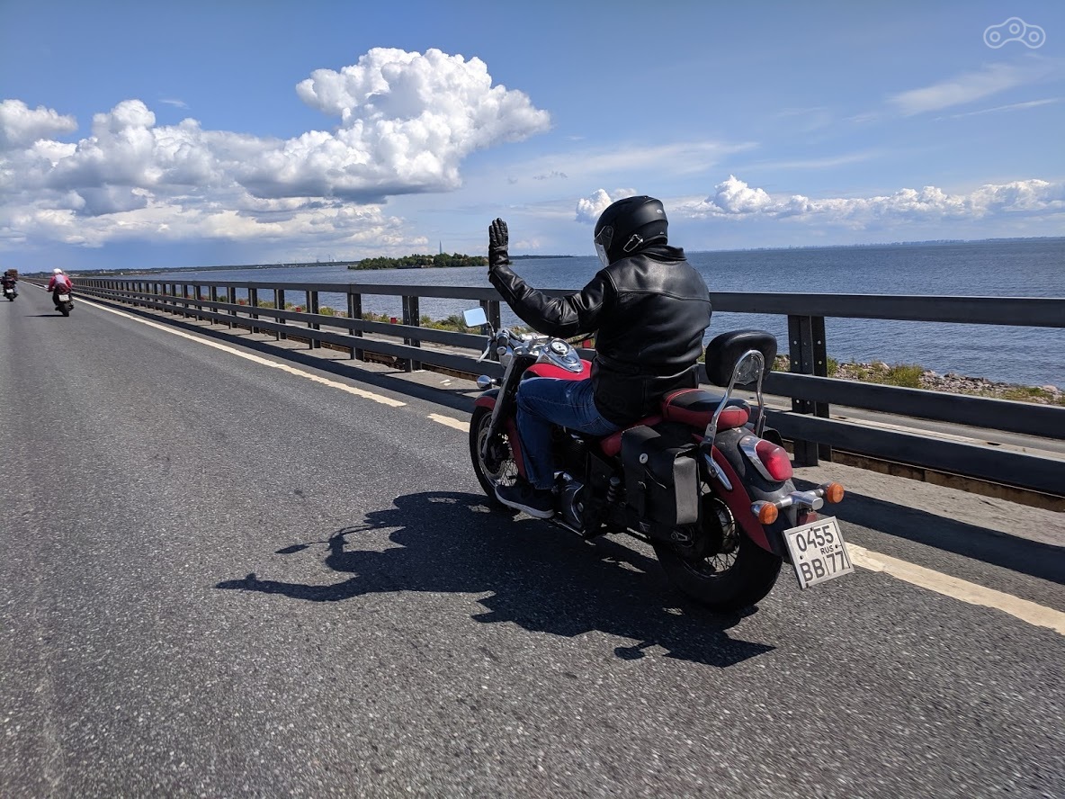 Андрей приветствует хорошую погоду