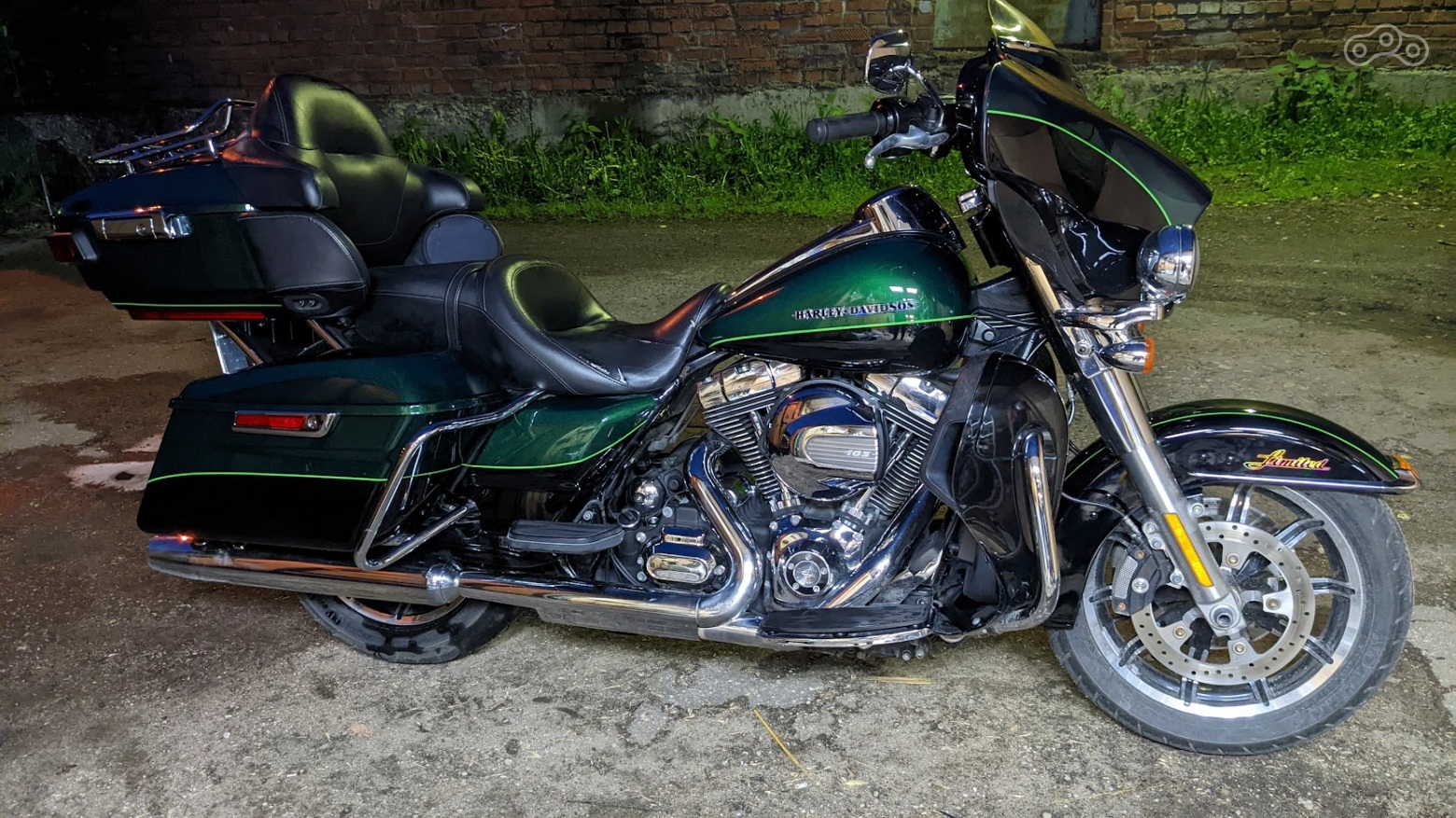 Этому красавцу исполнилось 80к километров, а так сразу и не скажешь