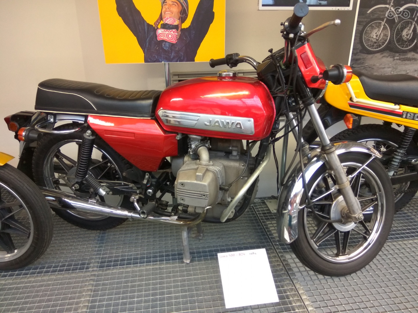 Jawa 500-824 1984 (0,5 литра, 32л.с. макс. 155км/ч, вес 176)
