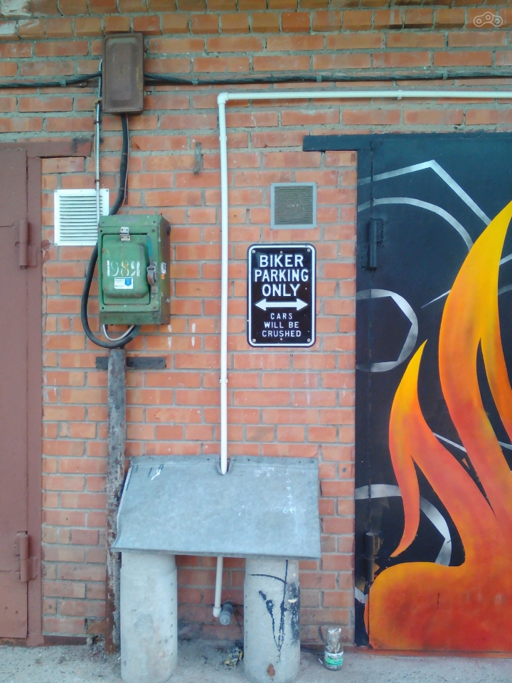 Новосибирск, место стоянки моего мотоцикла.