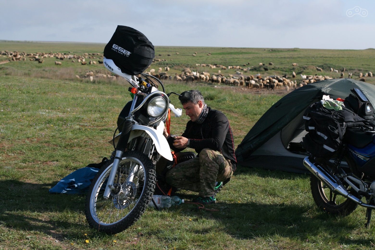 на второй день у вещей появляются свои места, я сложил сумку намного удачнее, опыт